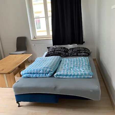 Apartment Mit 2 Schlafzimmern In Dresdner Neustadt *