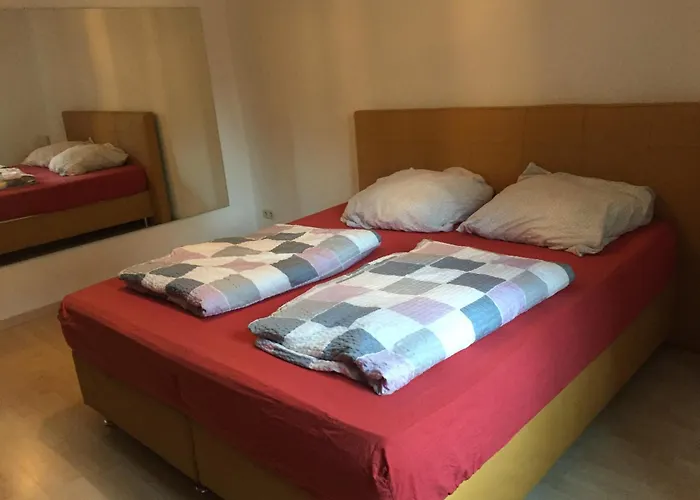 Mit 2 Schlafzimmern In Dresdner Neustadt Apartamento